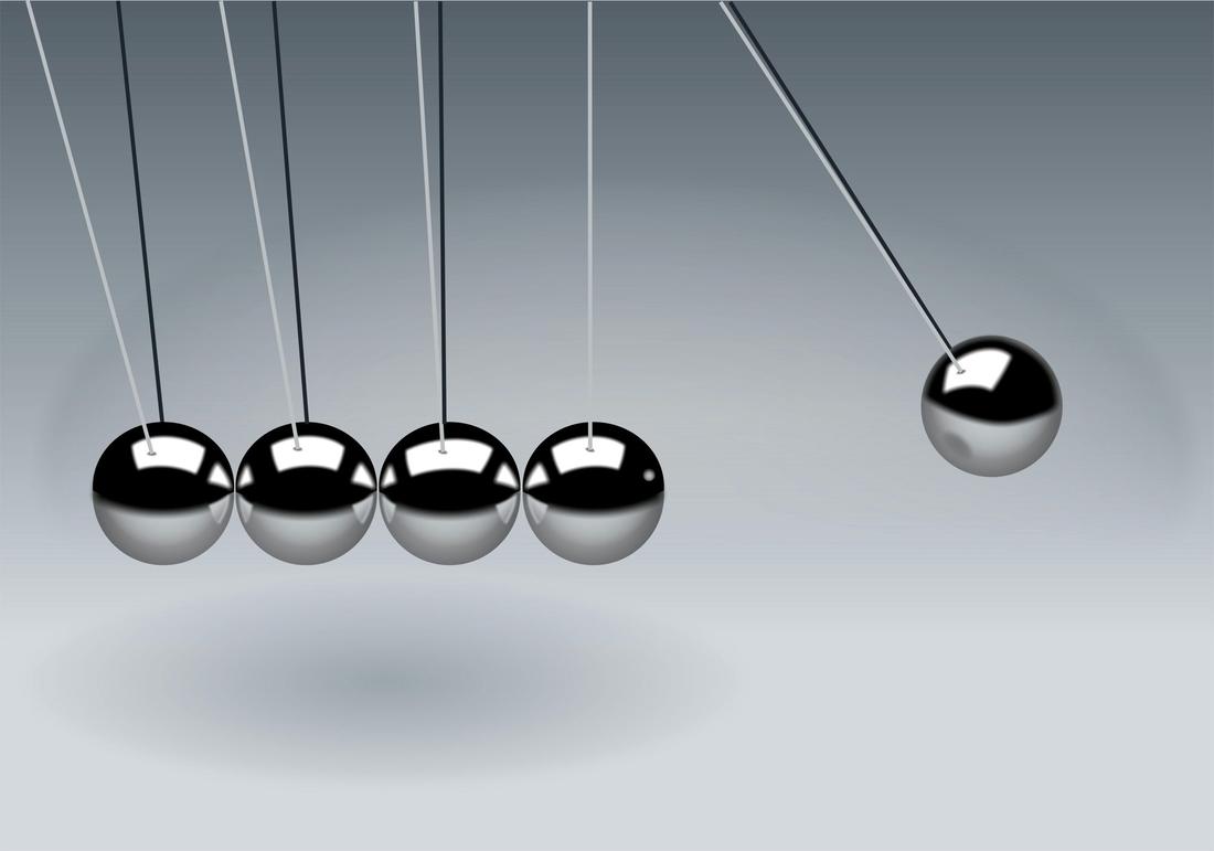 Newton’s cradle in motion